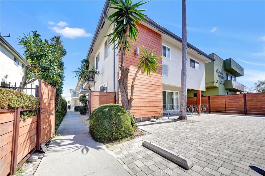 Property photo for 2040 S Sherbourne Drive, #6, Los Angeles, CA