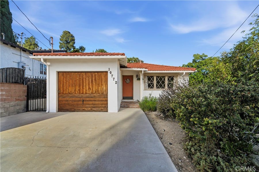 Property photo for 10772 Las Lunitas, Tujunga, CA