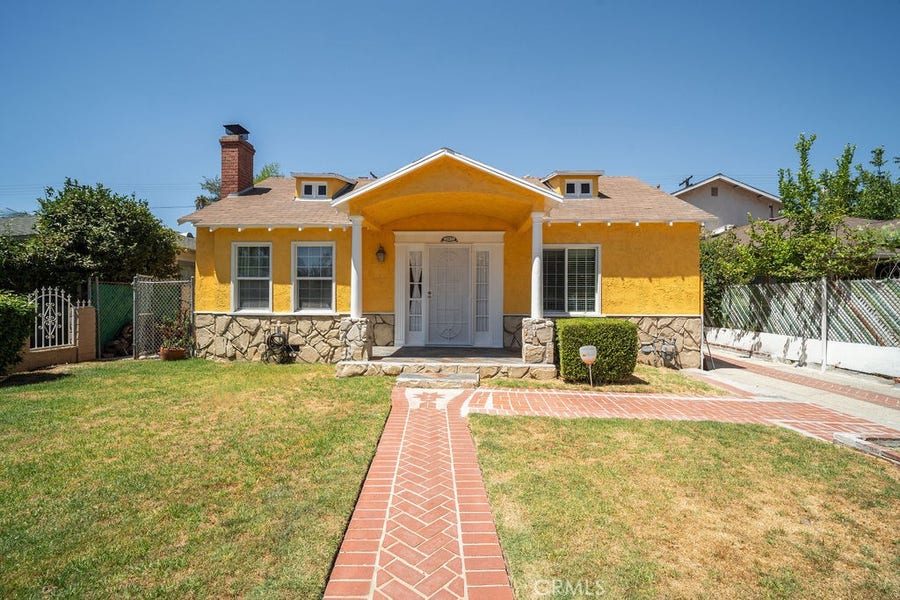 Property photo for 247 W Santa Anita, Burbank, CA
