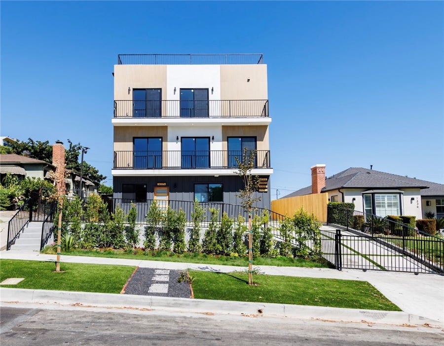 Property photo for 1332 Longwood Avenue, #1, Los Angeles, CA