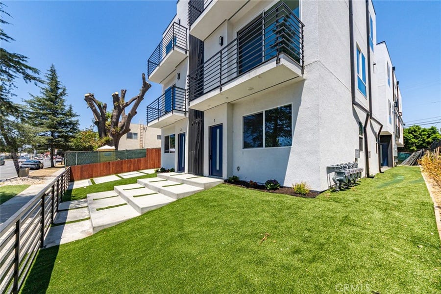 Property photo for 6700 Balboa, Los Angeles, CA