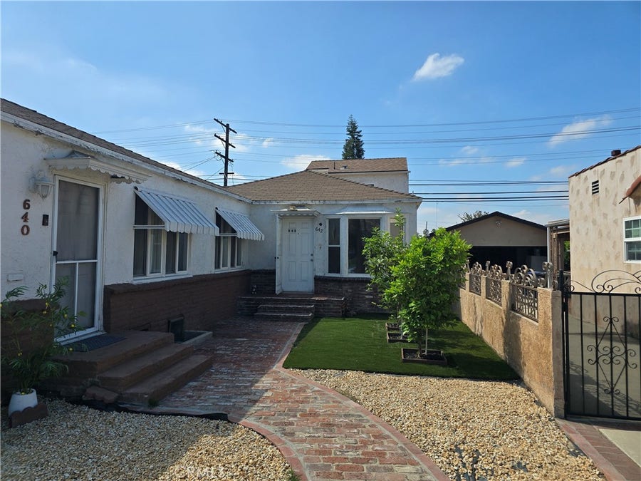 Property photo for 640 W Glenoaks, Glendale, CA