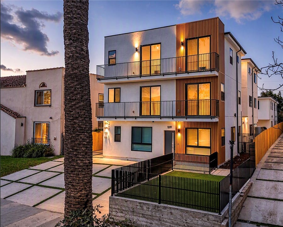 Property photo for 1021 Citrus Avenue, #3, Los Angeles, CA
