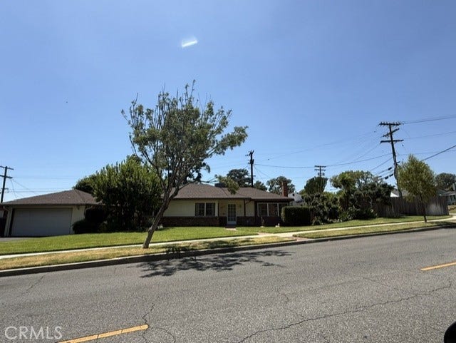 Property photo for 2513 Scott Road, Burbank, CA