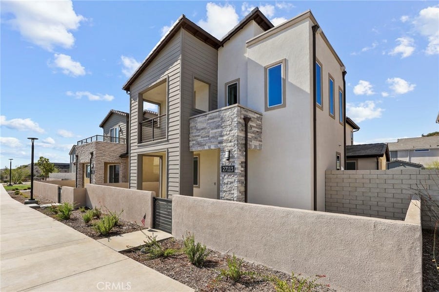 Property photo for 27113 Tamarack Lane, Valencia, CA