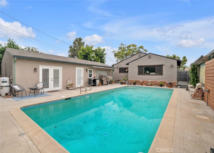 Property photo for 322 S Lincoln Street, Burbank, CA