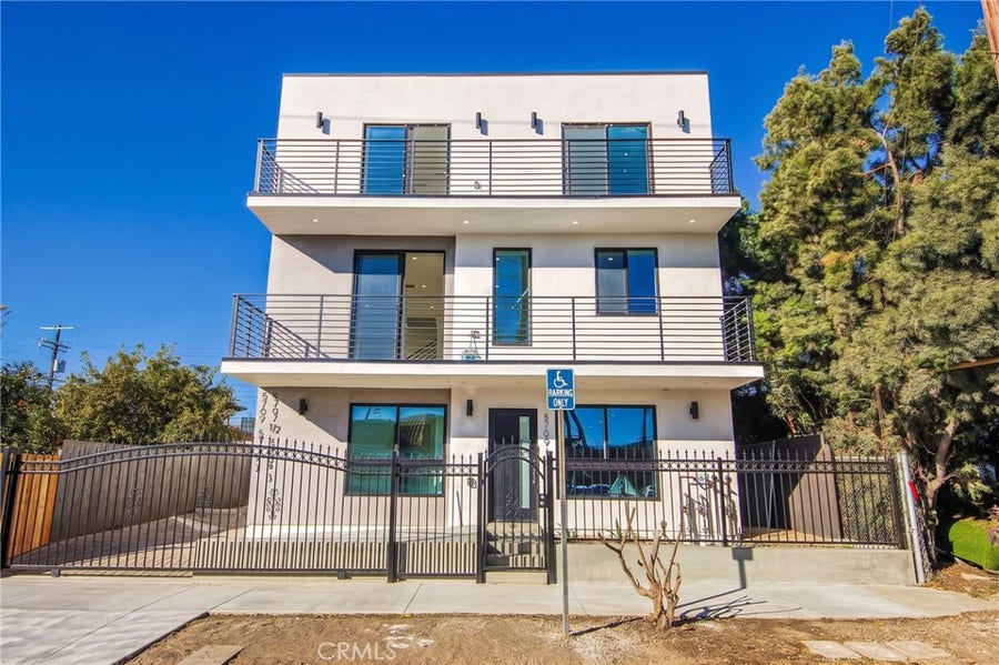 Property photo for 5707 Auckland, #5709-1, North Hollywood, CA