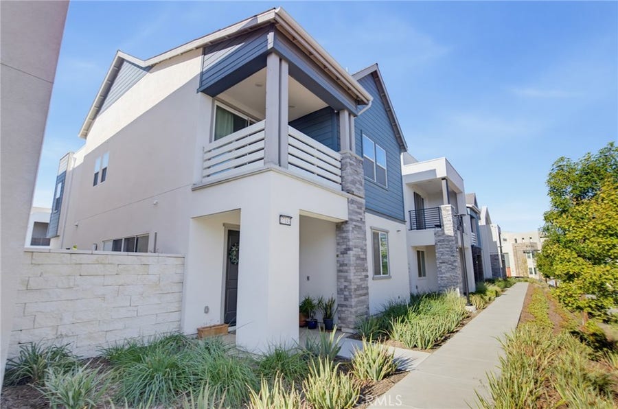 Property photo for 27143 Scrub Oak Court, Valencia, CA