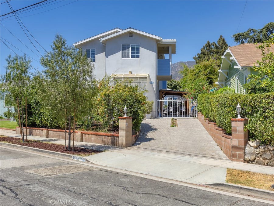 Property photo for 3305 Community Avenue, Glendale, CA
