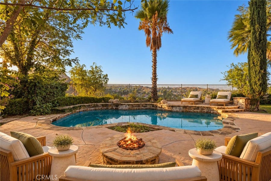 Property photo for 25501 Magnolia Lane, Stevenson Ranch, CA