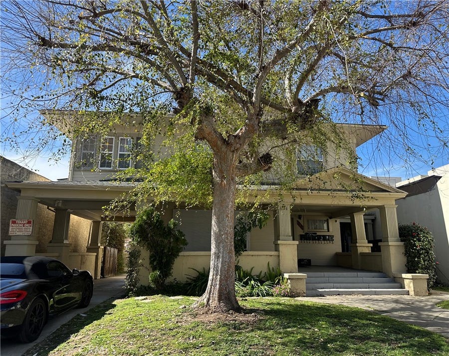 Property photo for 121 S Jackson, Glendale, CA