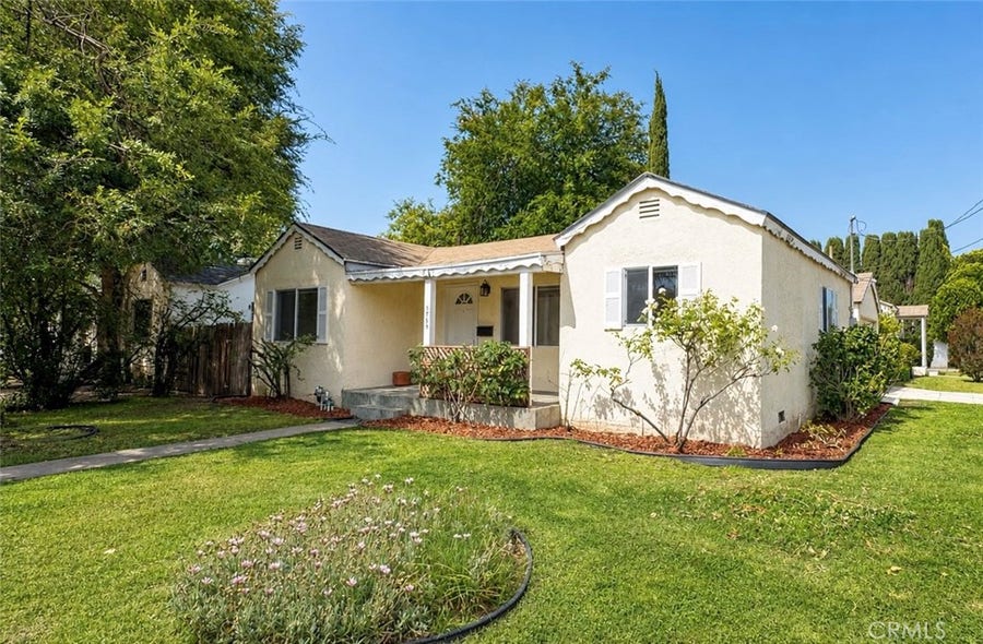 Property photo for 5759 Hazeltine, Van Nuys, CA