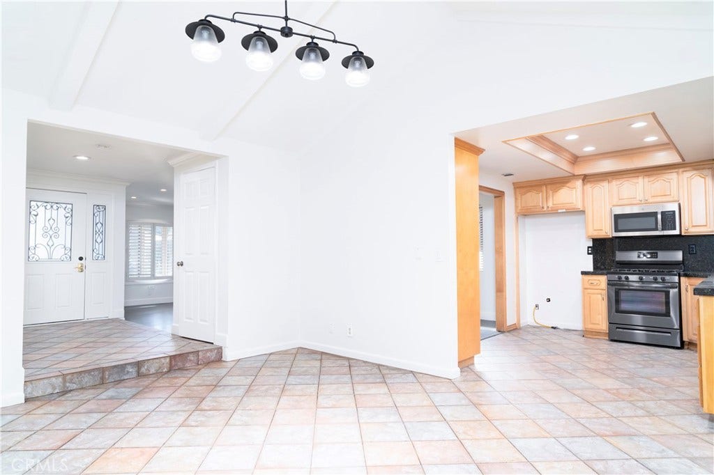 2518 N Hathaway, Santa Ana, CA 92705 Dining area leading to kitchen