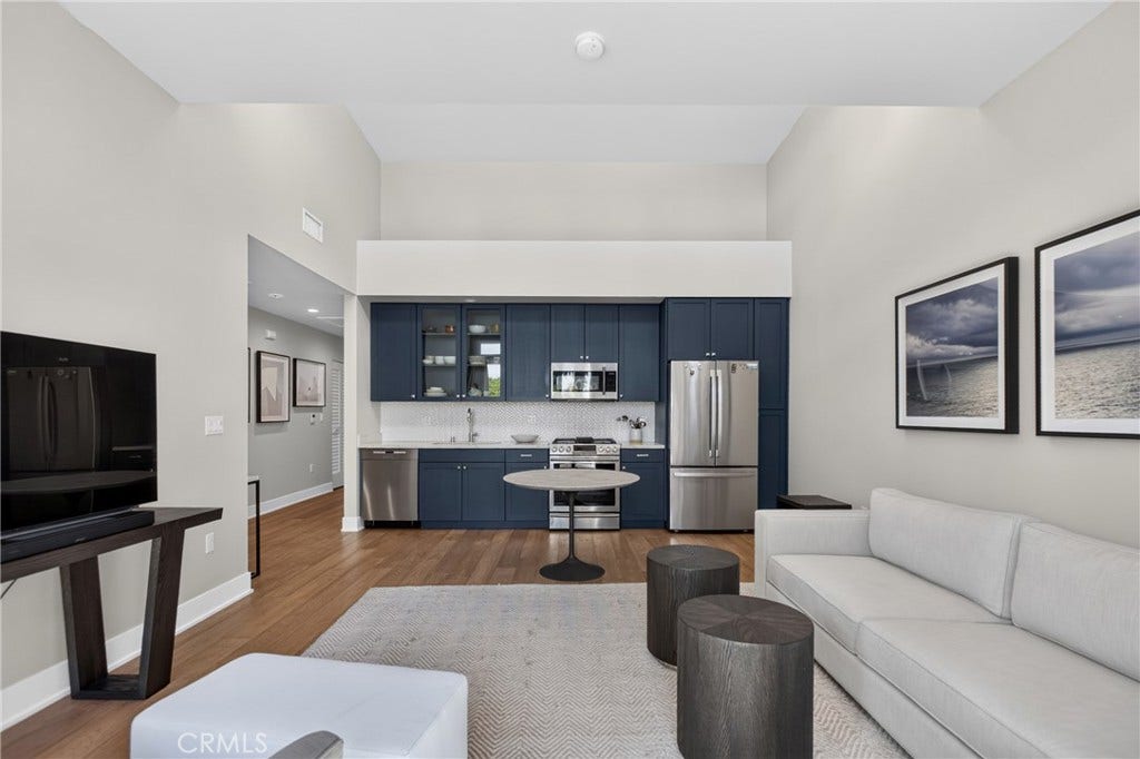 125 Hurlbut Street, #202, Pasadena, CA 91105 125 Hurlbut Street, #202, Pasadena, CA 91105