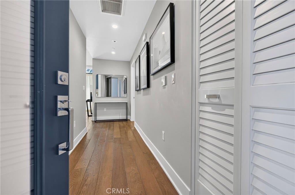 125 Hurlbut Street, #202, Pasadena, CA 91105 125 Hurlbut Street, #202, Pasadena, CA 91105