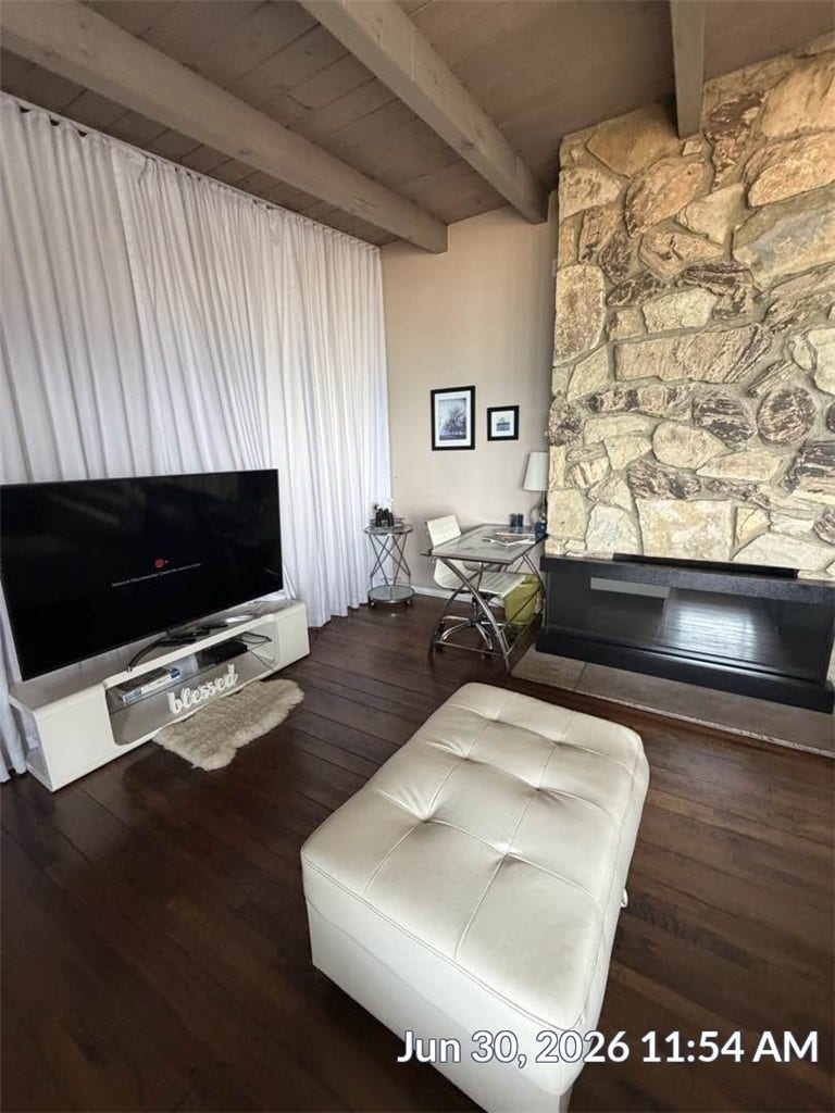 17614 Posetano, Pacific Palisades, CA 90272 17614 Posetano, Pacific Palisades, CA 90272
