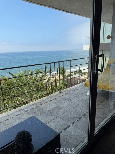 17614 Posetano, Pacific Palisades, CA 90272 17614 Posetano, Pacific Palisades, CA 90272
