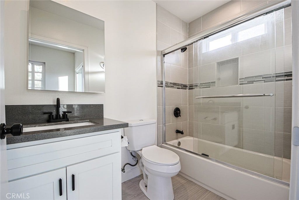 622 N Serrano Avenue, Los Angeles, CA 90004 622 N Serrano Avenue, Los Angeles, CA 90004