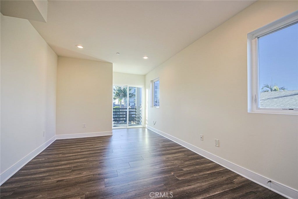 622 N Serrano Avenue, Los Angeles, CA 90004 622 N Serrano Avenue, Los Angeles, CA 90004