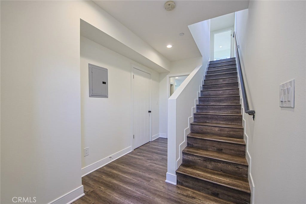 622 N Serrano Avenue, Los Angeles, CA 90004 622 N Serrano Avenue, Los Angeles, CA 90004