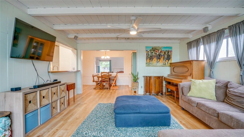 330 S Griffith Park Drive, Burbank, CA 91506