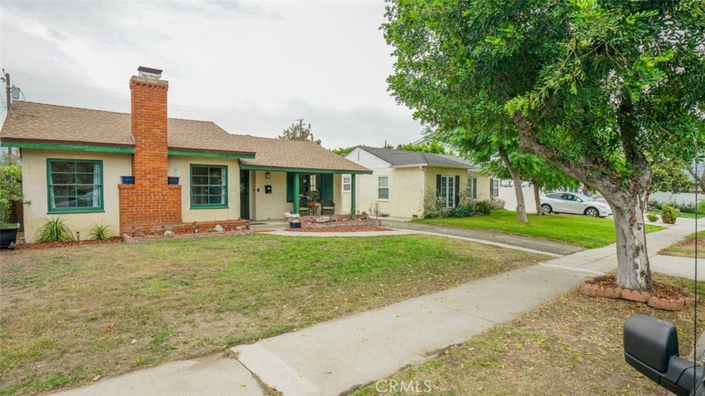 330 S Griffith Park Drive, Burbank, CA 91506