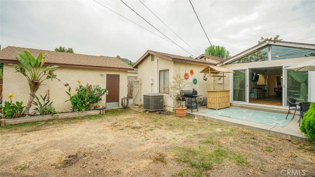 330 S Griffith Park Drive, Burbank, CA 91506
