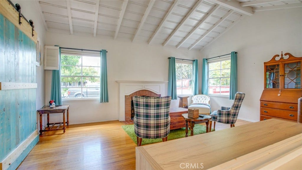 330 S Griffith Park Drive, Burbank, CA 91506