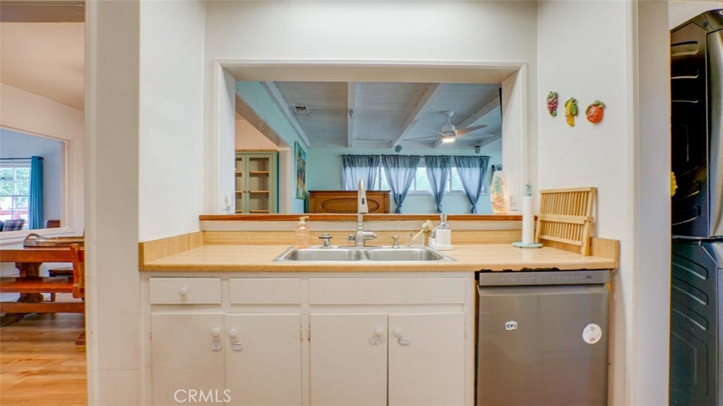 330 S Griffith Park Drive, Burbank, CA 91506