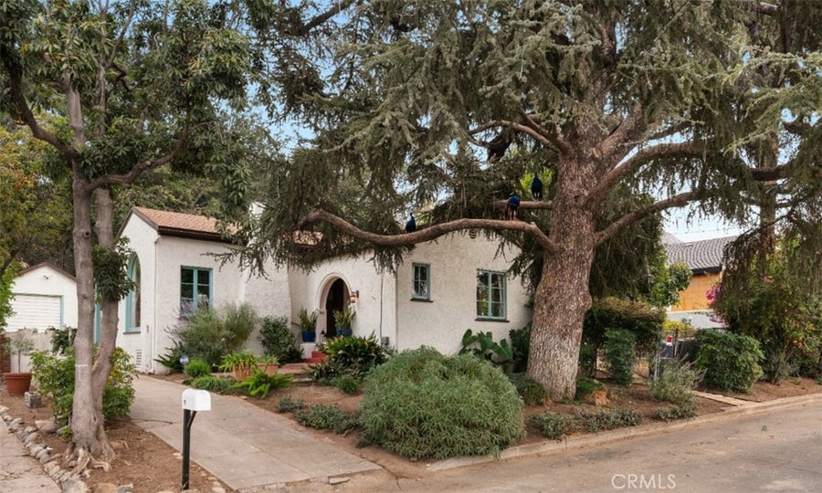 Property photo for 93 Reever Way, Altadena, CA