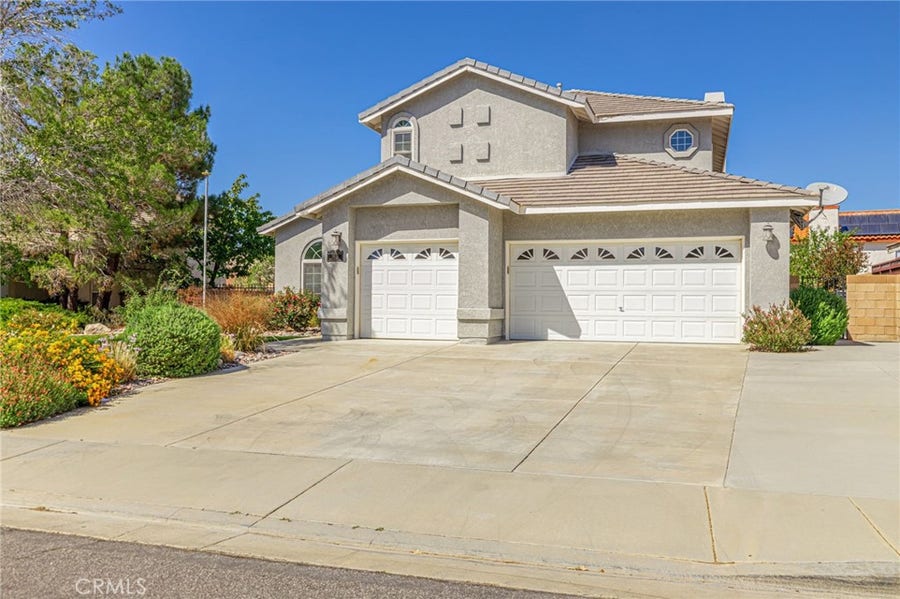 Property photo for 5613 W Avenue L1, Lancaster, CA