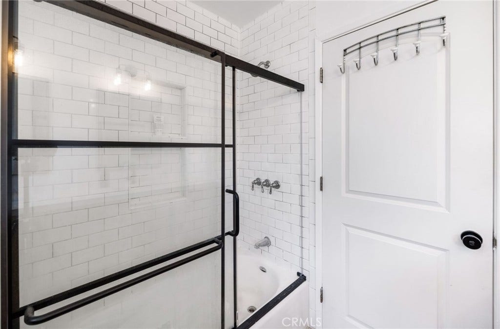 939 N Glendale Avenue, #1, Glendale, CA 91206 939 N Glendale Avenue, #1, Glendale, CA 91206