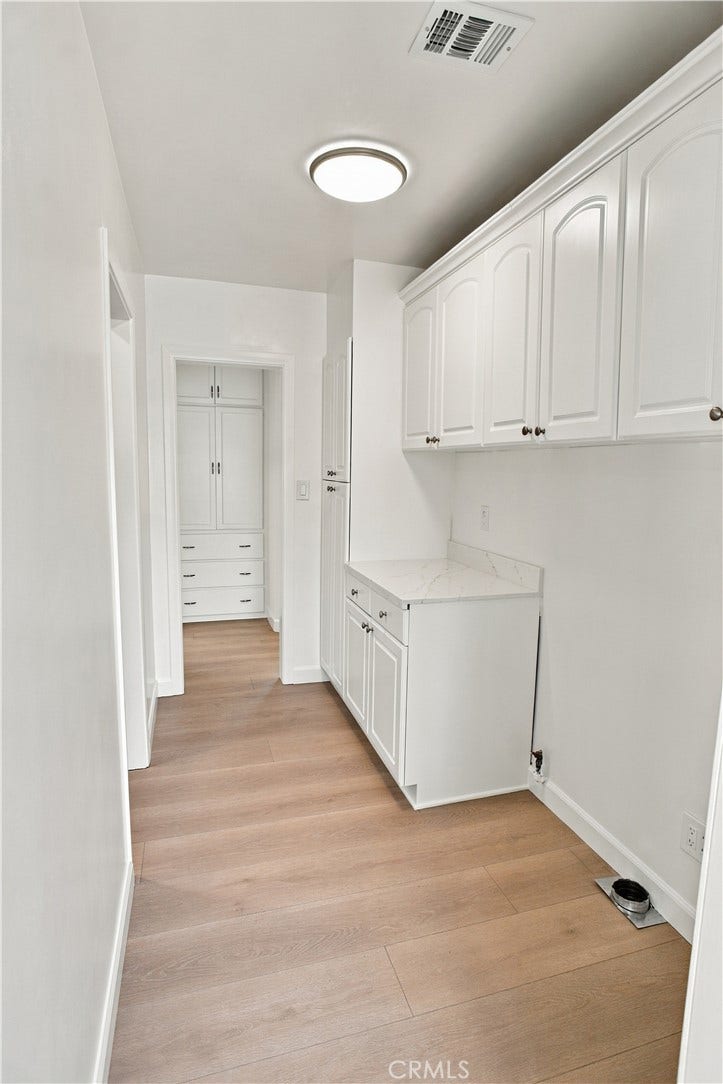 2211 W Verdugo, Burbank, CA 91506 Utility Room