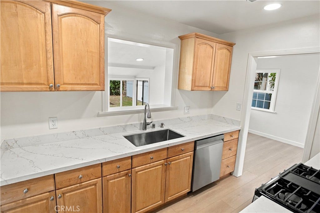 2211 W Verdugo, Burbank, CA 91506 Kitchen