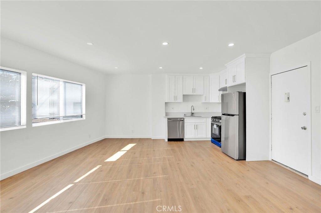 13018 Valleyheart Drive, #11, Studio City, CA 91604 13018 Valleyheart Drive, #11, Studio City, CA 91604