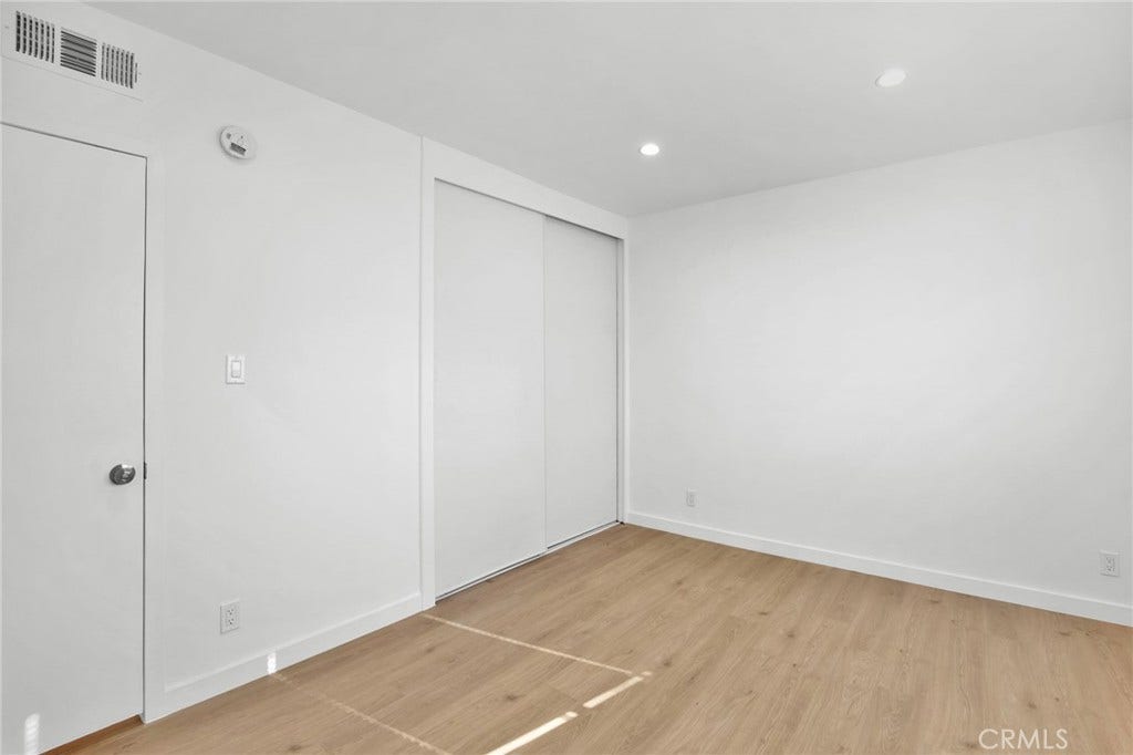 13018 Valleyheart Drive, #11, Studio City, CA 91604 13018 Valleyheart Drive, #11, Studio City, CA 91604