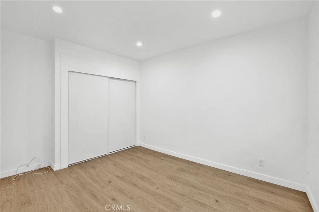 13018 Valleyheart Drive, #11, Studio City, CA 91604 13018 Valleyheart Drive, #11, Studio City, CA 91604