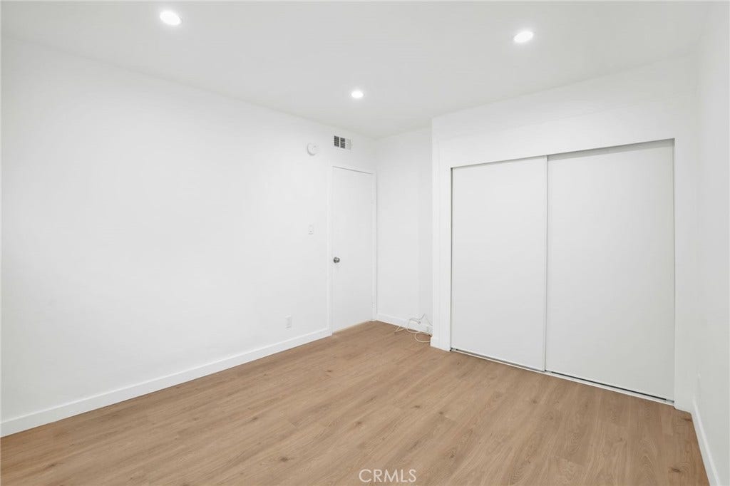 13018 Valleyheart Drive, #11, Studio City, CA 91604 13018 Valleyheart Drive, #11, Studio City, CA 91604
