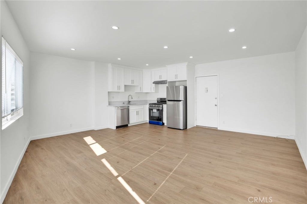 13018 Valleyheart Drive, #11, Studio City, CA 91604 13018 Valleyheart Drive, #11, Studio City, CA 91604