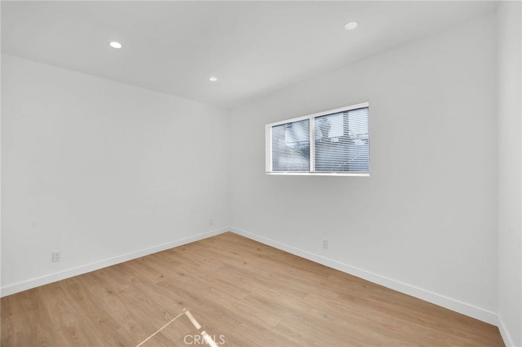 13018 Valleyheart Drive, #11, Studio City, CA 91604 13018 Valleyheart Drive, #11, Studio City, CA 91604