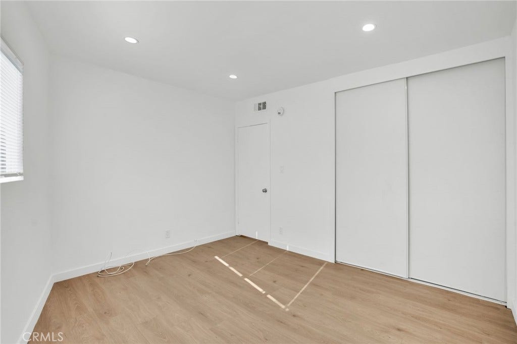 13018 Valleyheart Drive, #11, Studio City, CA 91604 13018 Valleyheart Drive, #11, Studio City, CA 91604