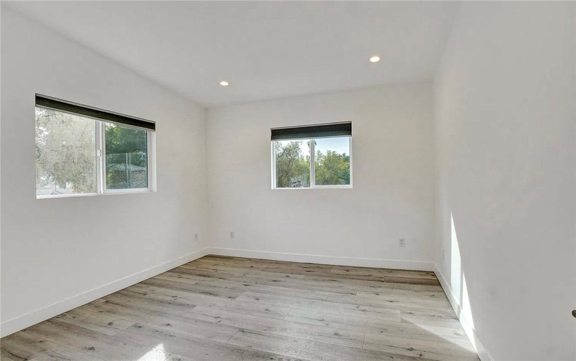 14111 Sylvan, Van Nuys, CA 91401 14111 Sylvan, Van Nuys, CA 91401
