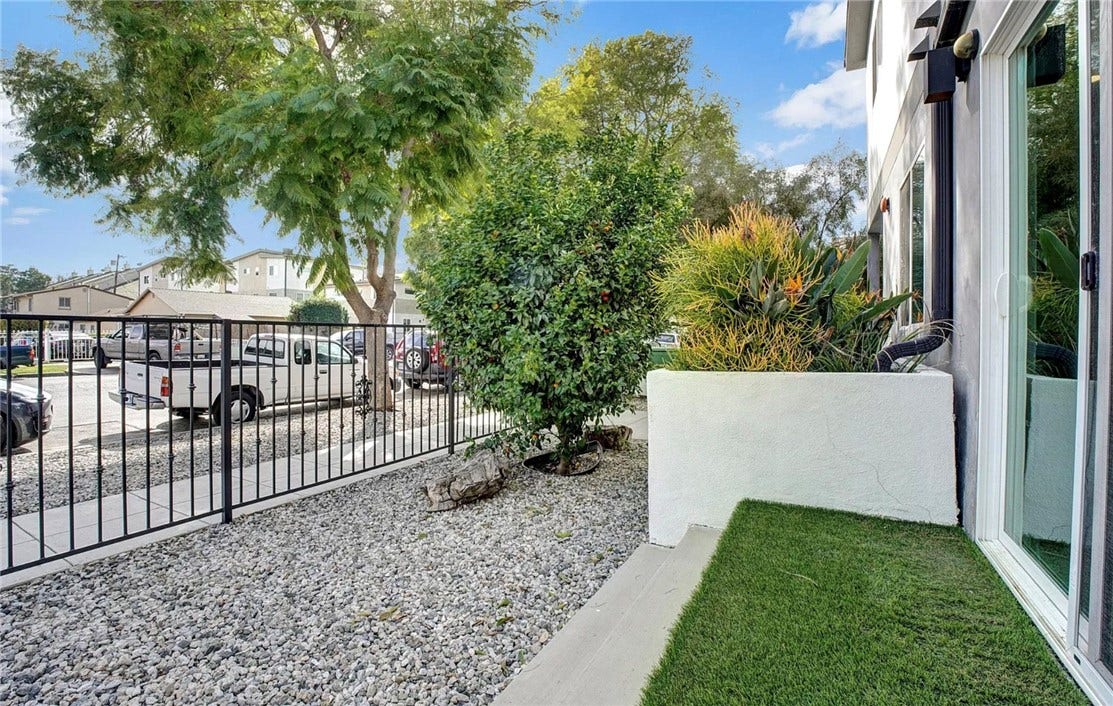 14111 Sylvan, Van Nuys, CA 91401 14111 Sylvan, Van Nuys, CA 91401