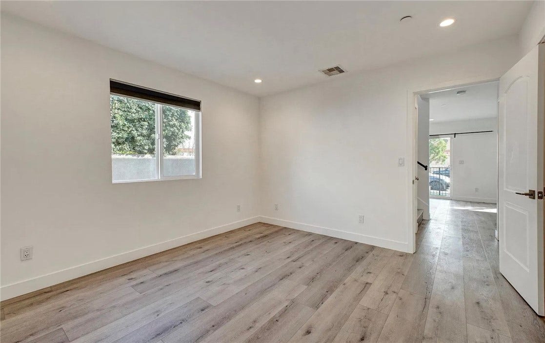 14111 Sylvan, Van Nuys, CA 91401 14111 Sylvan, Van Nuys, CA 91401
