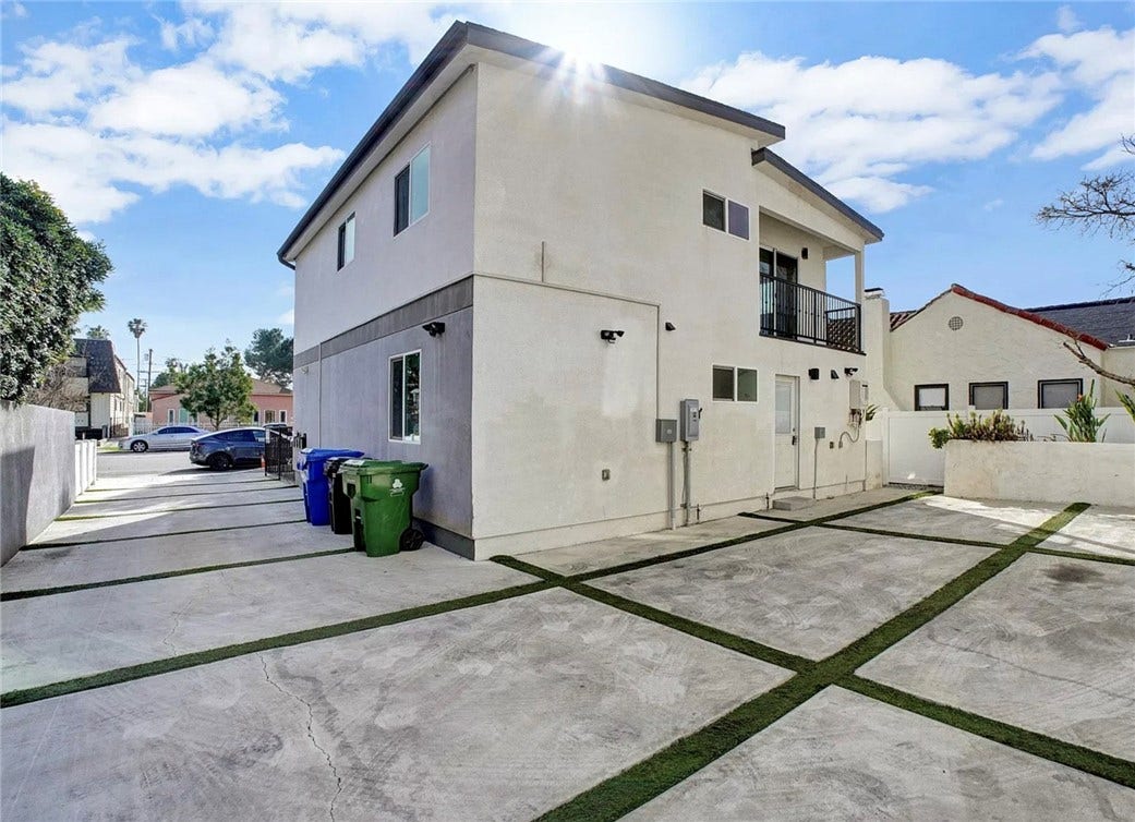 14111 Sylvan, Van Nuys, CA 91401 14111 Sylvan, Van Nuys, CA 91401