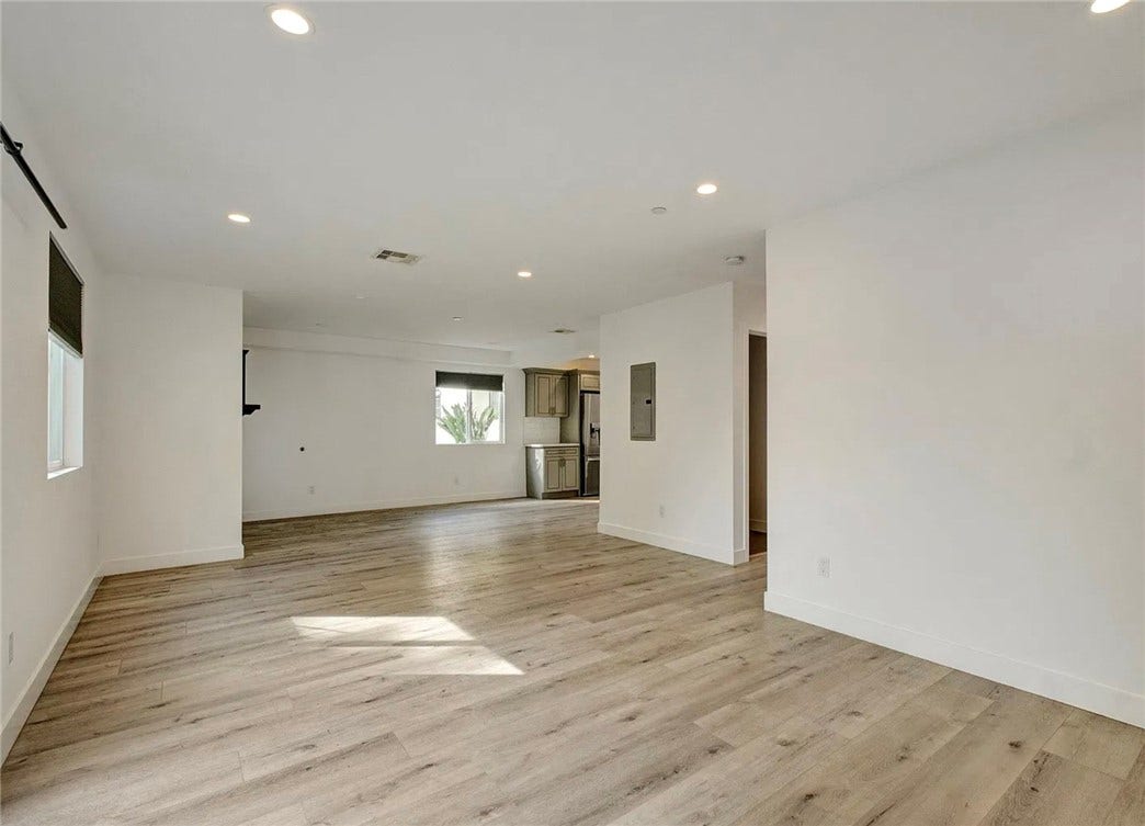14111 Sylvan, Van Nuys, CA 91401 14111 Sylvan, Van Nuys, CA 91401