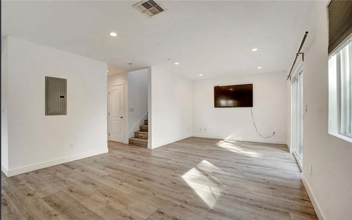 14111 Sylvan, Van Nuys, CA 91401 14111 Sylvan, Van Nuys, CA 91401