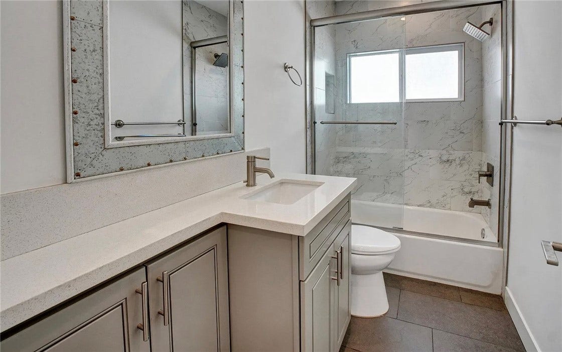 14111 Sylvan, Van Nuys, CA 91401 14111 Sylvan, Van Nuys, CA 91401