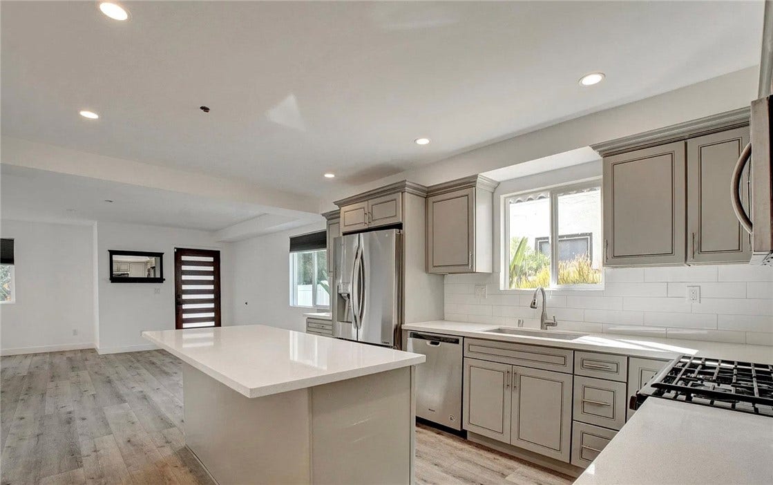 14111 Sylvan, Van Nuys, CA 91401 14111 Sylvan, Van Nuys, CA 91401