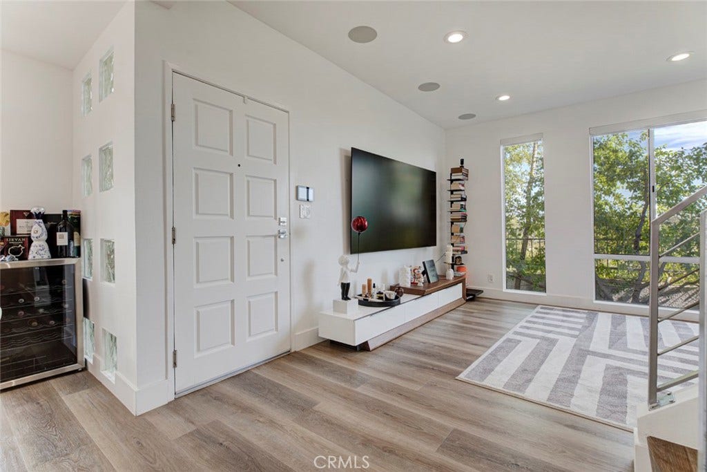 1080 Everett, Echo Park, CA 90026 1080 Everett, Echo Park, CA 90026